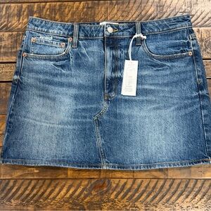 Daze Denim Mini Skirt Size 31 NWT